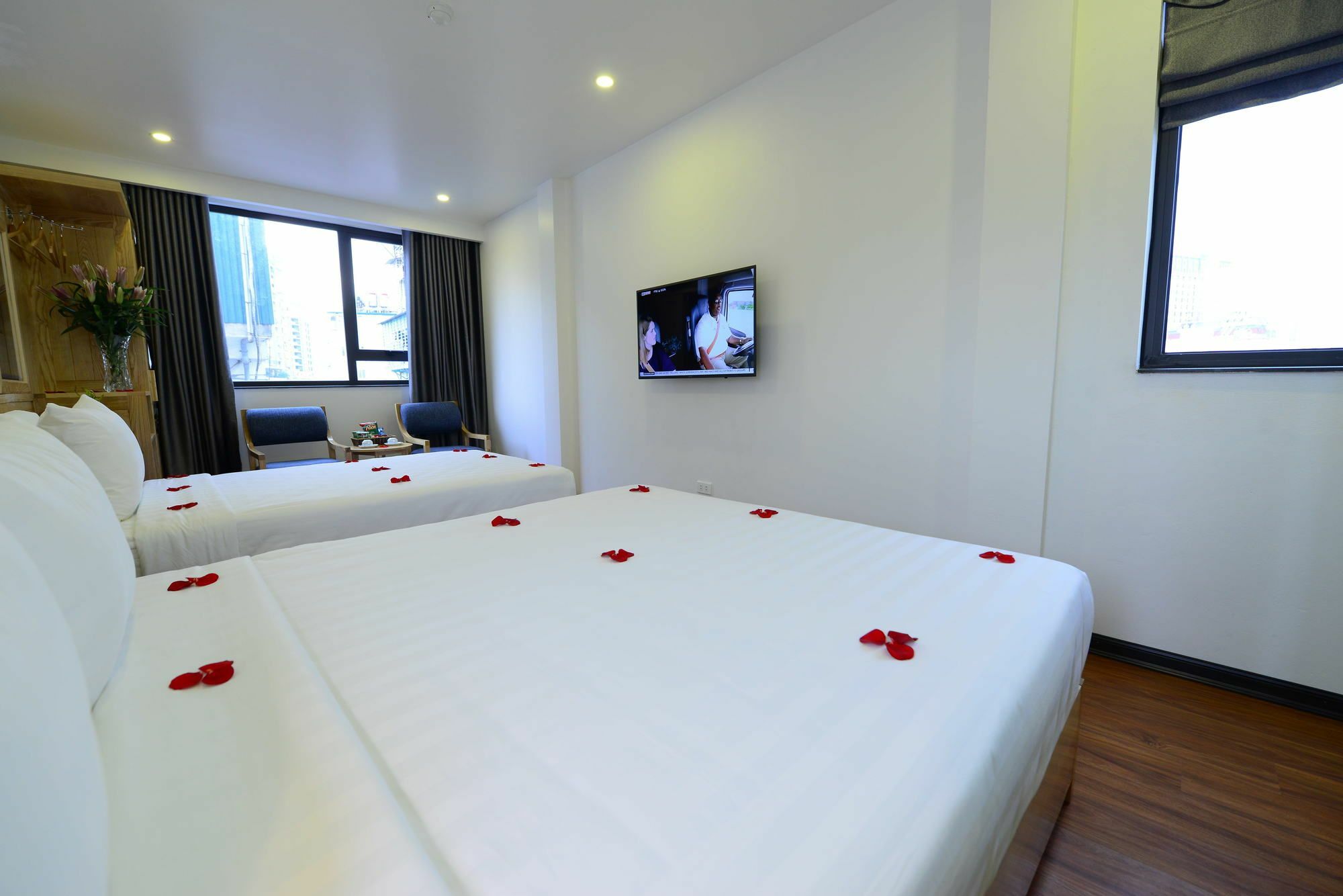 Blue Hanoi Inn Luxury Hotel Экстерьер фото