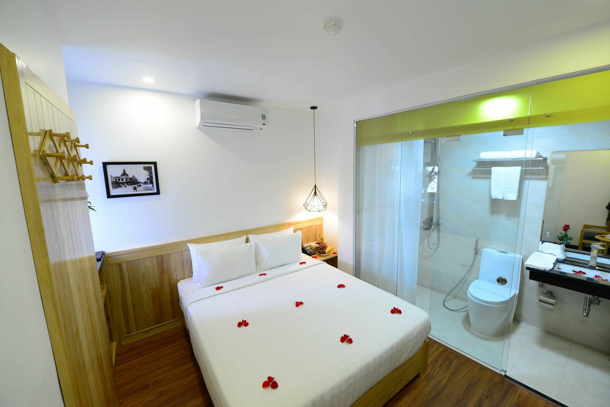 Blue Hanoi Inn Luxury Hotel Экстерьер фото