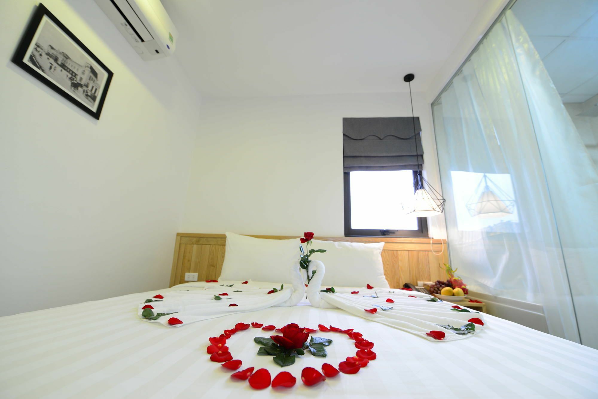 Blue Hanoi Inn Luxury Hotel Экстерьер фото